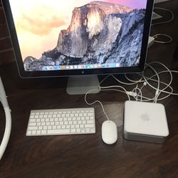 Mini Mac w/ Keyboard, mouse and Apple Cinema Display LED (24”)