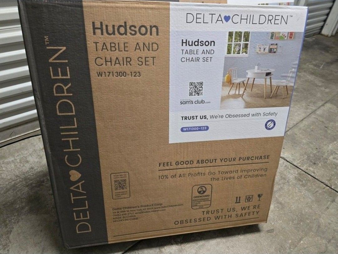 Hudson Table And Chair Set