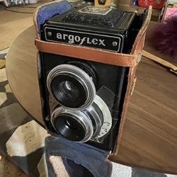 Agrgus Argoflex Medium Format TLR Film Camera
