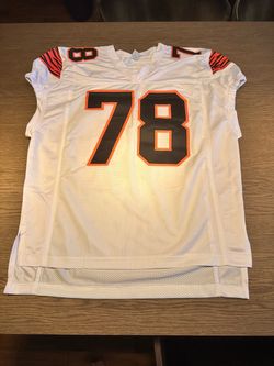 Anthony Munoz Signed Cincinnati Bengals Jersey Beckett COA