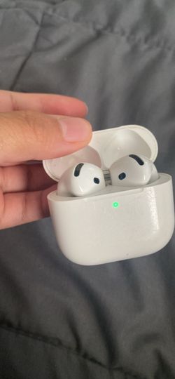 AirPods 4