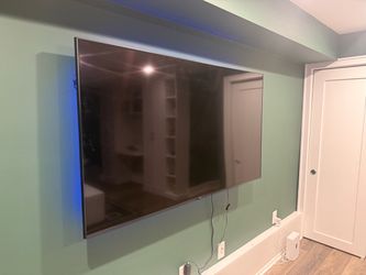 LG 75” tv with wall mount
