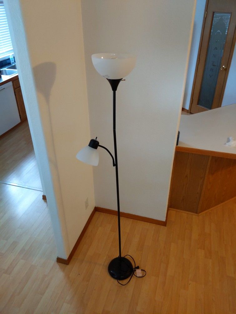 Lampstand