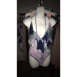 Fashion nova body suit
