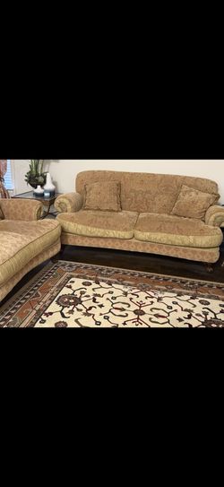 5 Seater Sofa And Side Table