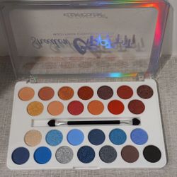 Kleancolor Shadow Graffiti Scratched Multifinish Eyeshadow Palette 