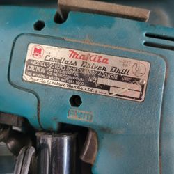 Makita Cordless Driver Drill