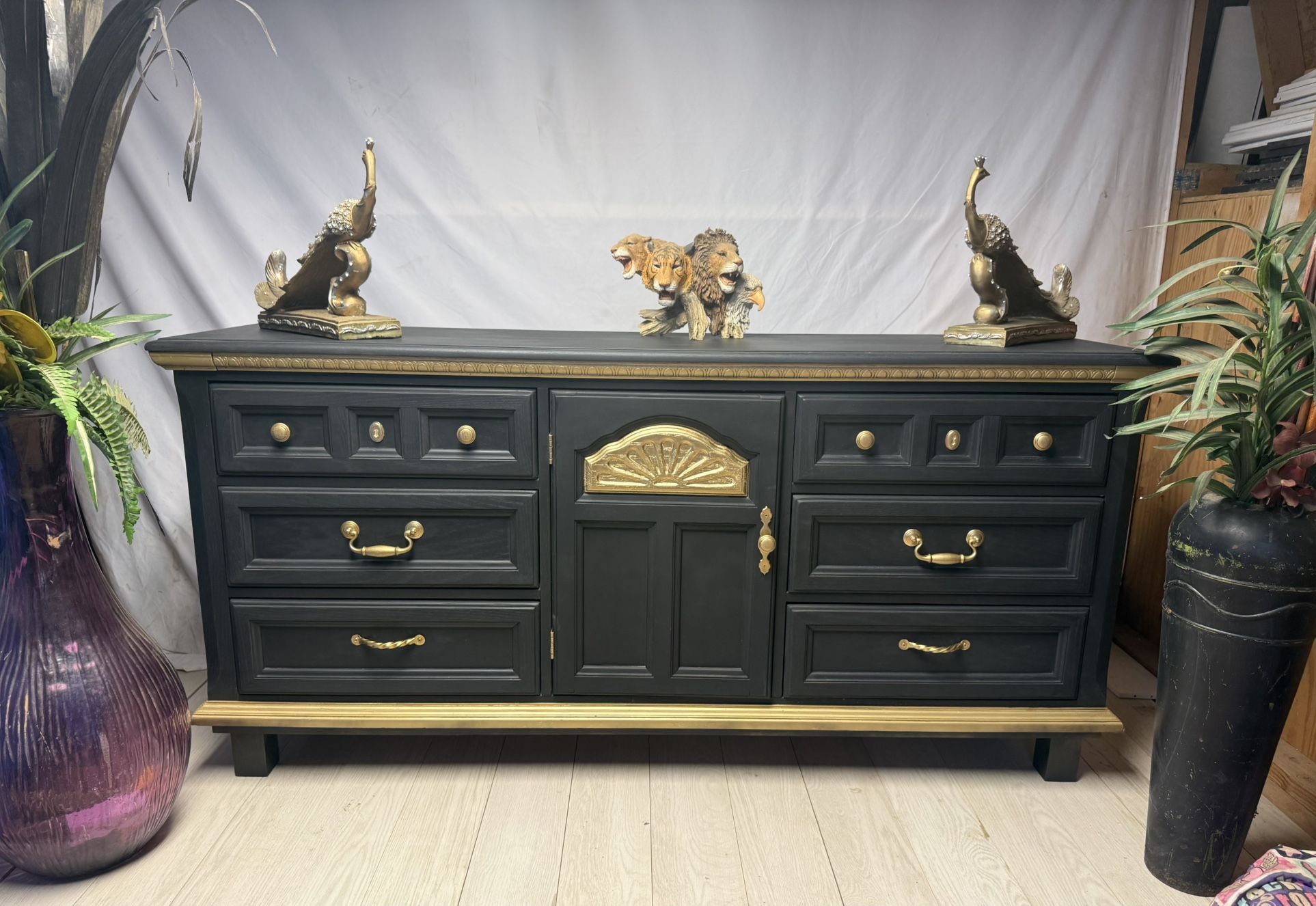 Dresser