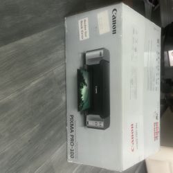 Brand New Canon PIXMA PRO-100 Professional Photo Printer