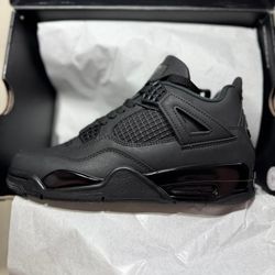 Black Cat Jordan 4  