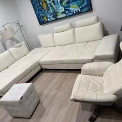 White Leather Living Room Set – Seats 5 – Includes Accent Chair
