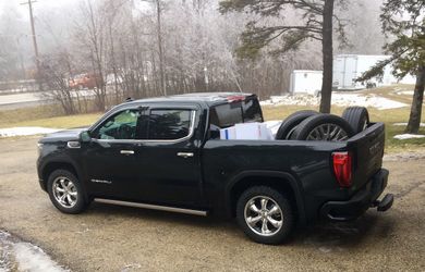 20" 6 lug American racing rims 275 / 55 / 20