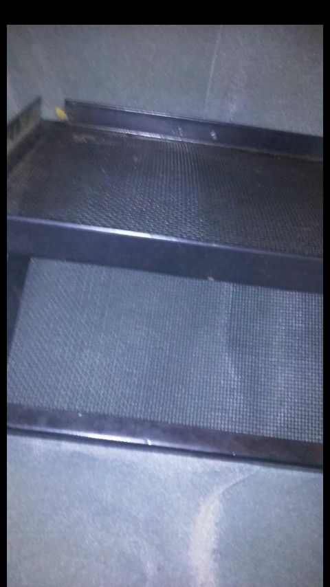Lid for fish or pet aquarium