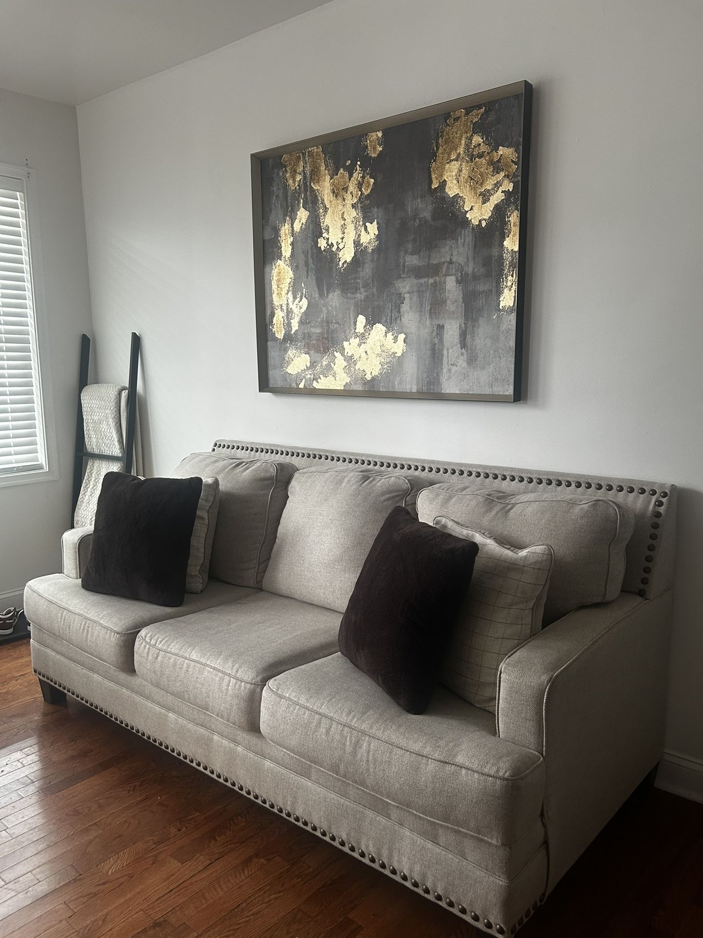 Sofa FOR SALE‼️ Lamps SOLD✅