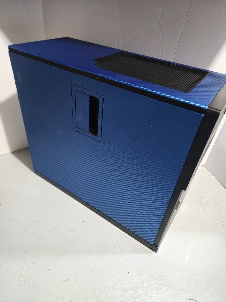 CUSTOM CARBON FIBER BLUE N BLACK DELL OPTIPLEX 9010 WINDOWS 10 PRO PC
FRESH WINDOWS 10 PRO