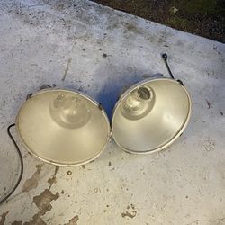 Barn Lights 