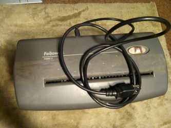 Paper shredder