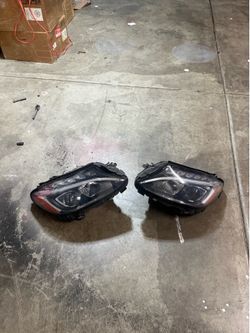 Mercedes-Benz W205 Headlights