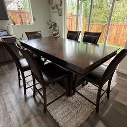 6 Seated Dining table