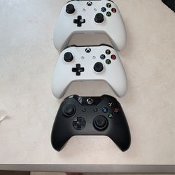 3 Xbox One Gaming Game Controller Controllers White Black