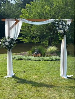 Wedding Arch- Cedar wood