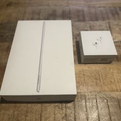 Apple IPad 8th Generation x Apple Airpod Pro 2