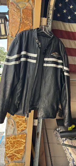 Motorcycle jacket