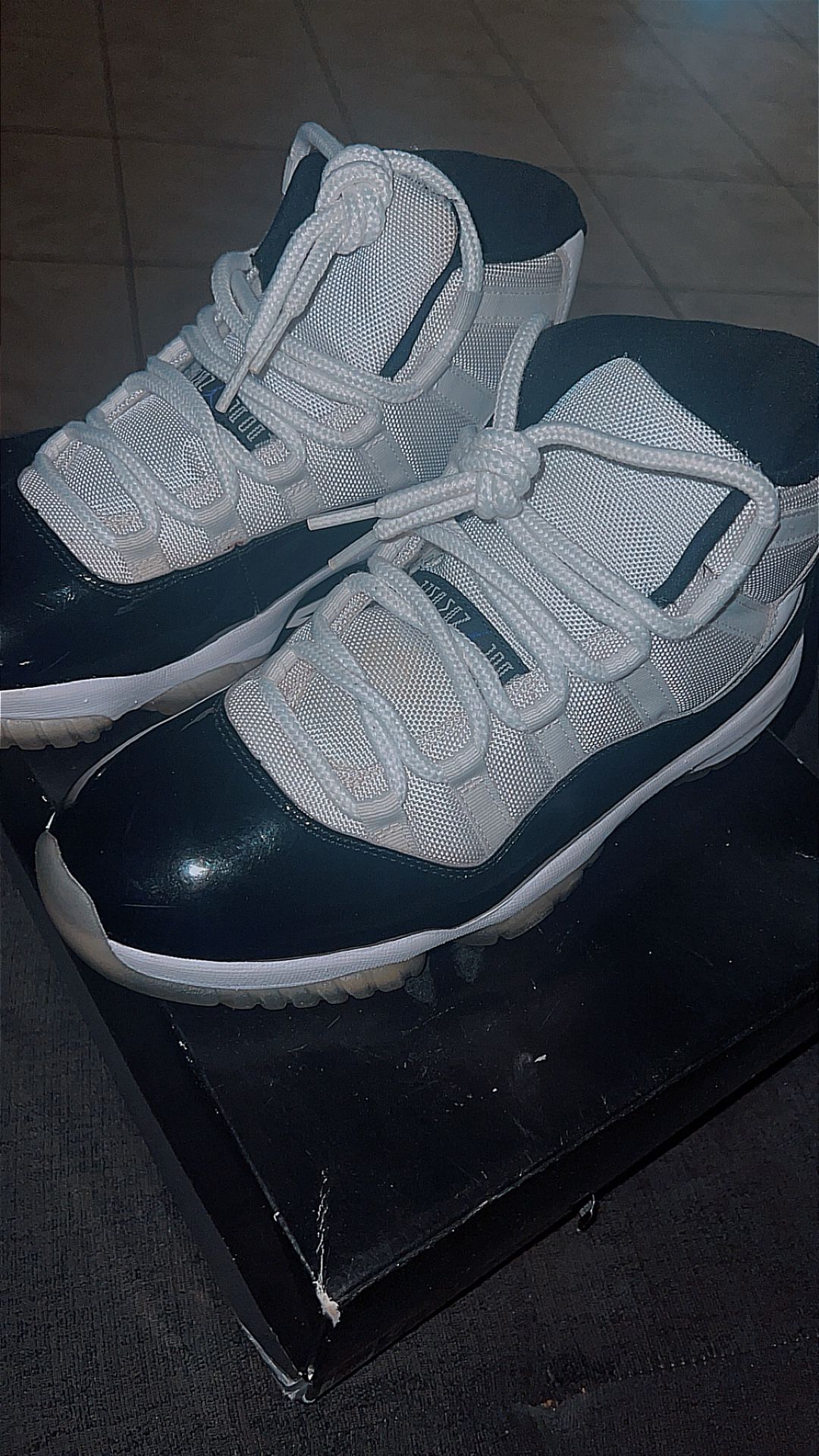 Air Jordan 11 Concord