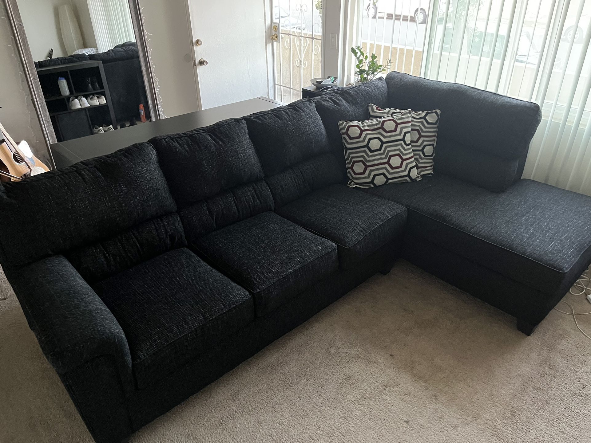 Calvin 2 Piece Onyx Left Arm Facing Sectional Sofa