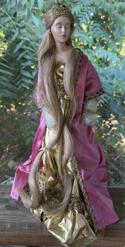 Porcelain Doll Lot