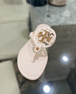Tory Burch White Gold Logo ( Different Sizes)