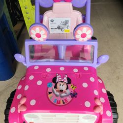 Kid Trax Minnie Mouse car