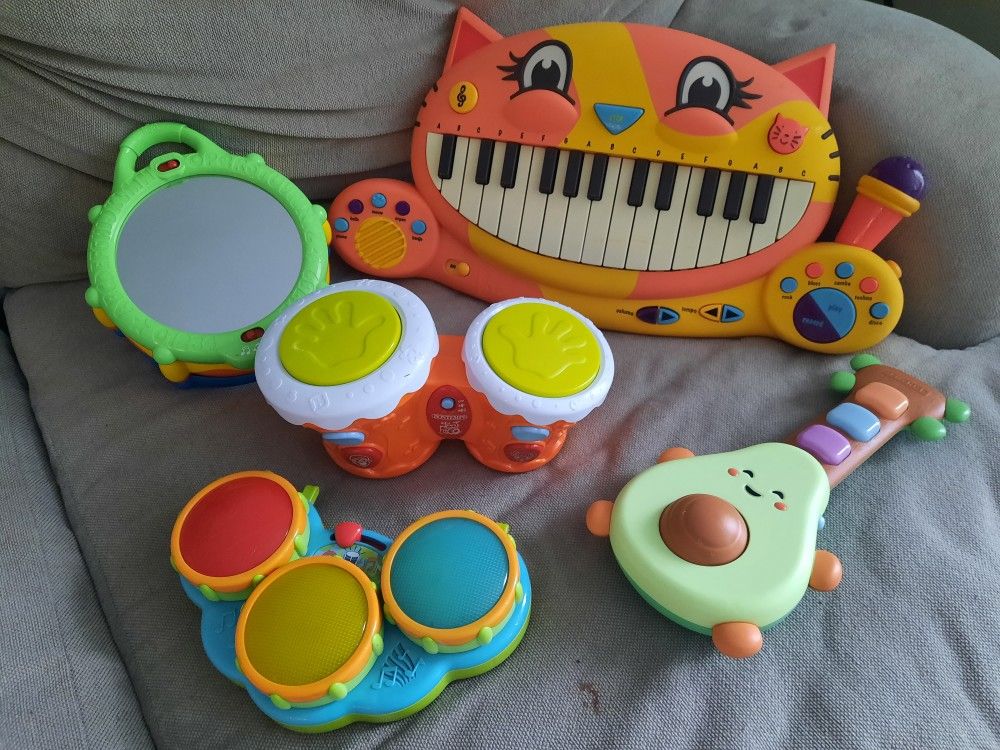 Toy Music Instruments 