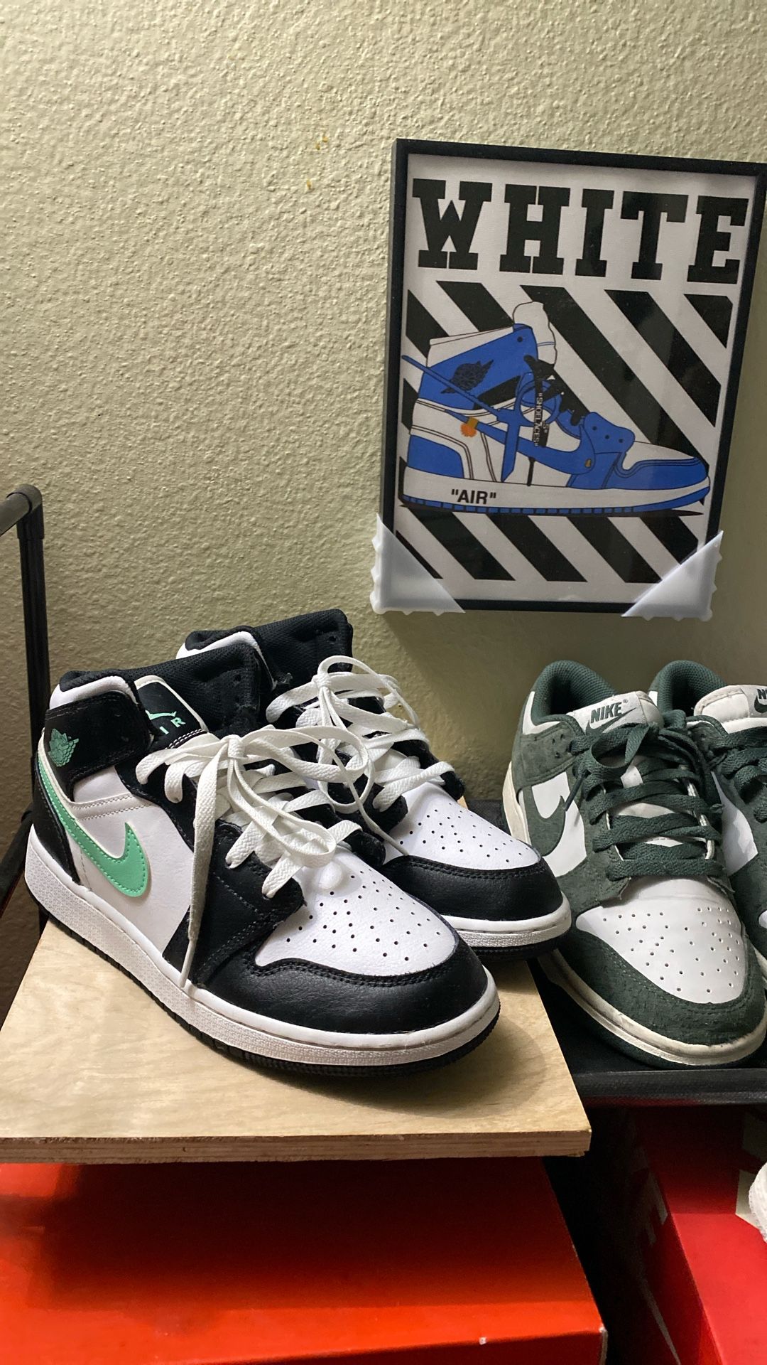 Jordan 1’s Green Glow