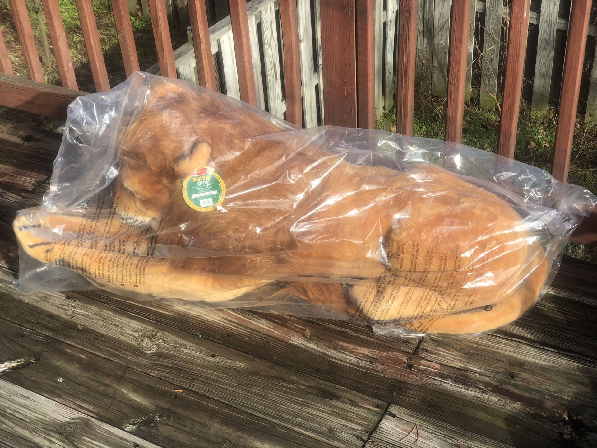 BRAND NEW * SEALED * NEVER OPENED: Melissa & Doug Nursery Giant Plush Lion