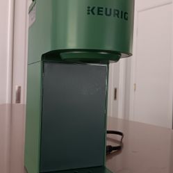 Keurig Mini Single Serve K-Cup Pod Coffee Maker