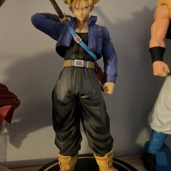 Trunks statue 