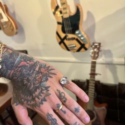 Gorgeous 😍😍!! Giant Cubic Zirconia Ring Set In 925 Sterling Silver !