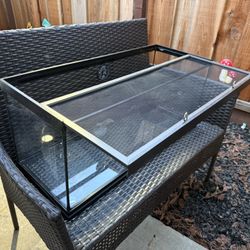 20 Gallon Tank With Accessories