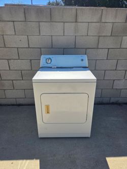Whirlpool gas dryer in excellent working condition