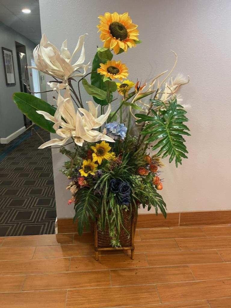 Customized Flower Arrangements