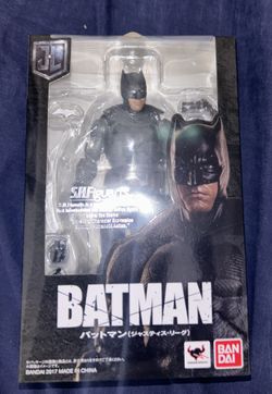 S.H. Figuarts Batman Justice League 2017 Bandai Tamashii Nations New