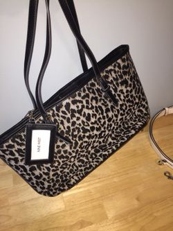 Brand new Nine West Hand Bag...Pick up in Ashland ma