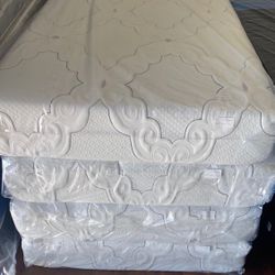 Twin Bed ,bunk bed ,trundle ,daybed ✨💥