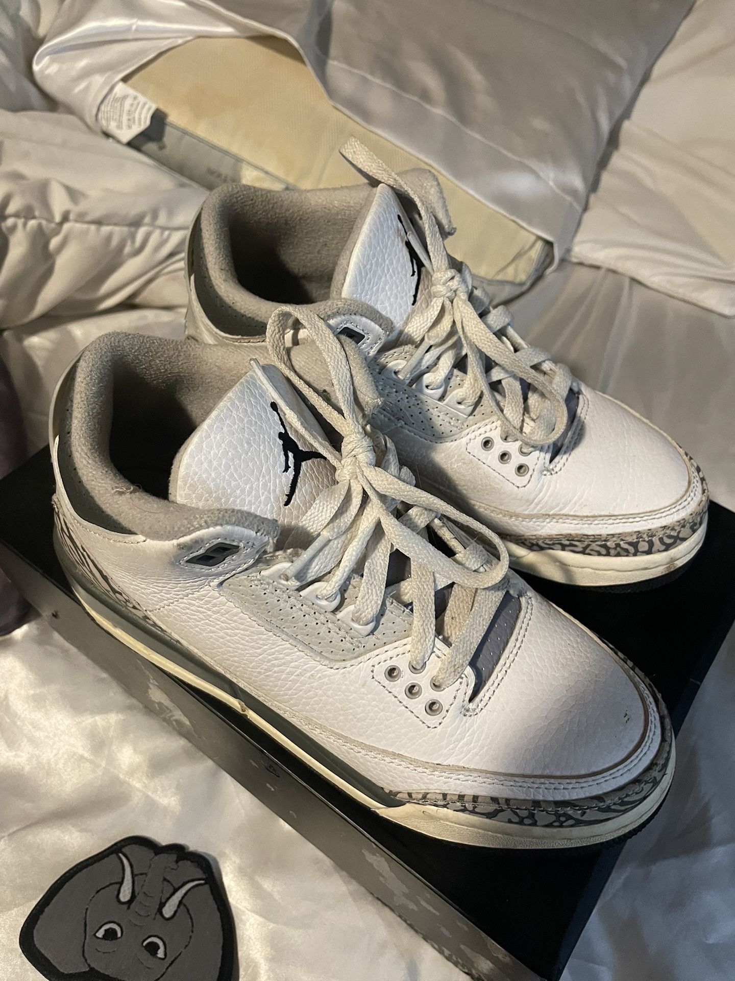 Jordan 3 White Elephant 5.5 y