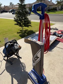 Commercial vacuum