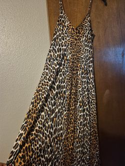 Leopard print nightgown size  L
