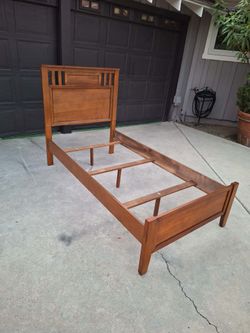 Twin Size Bed Freme