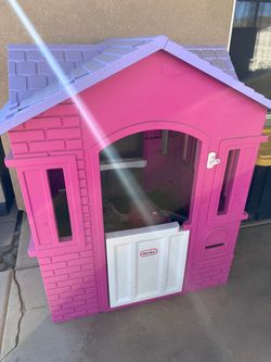 Playhouse girl