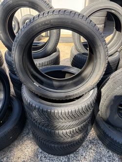 4 llantas 245/40r18 dela Michelin 95% de vida por $320